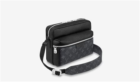 louis vuitton zwarte schoudertas|louis vuitton lv.